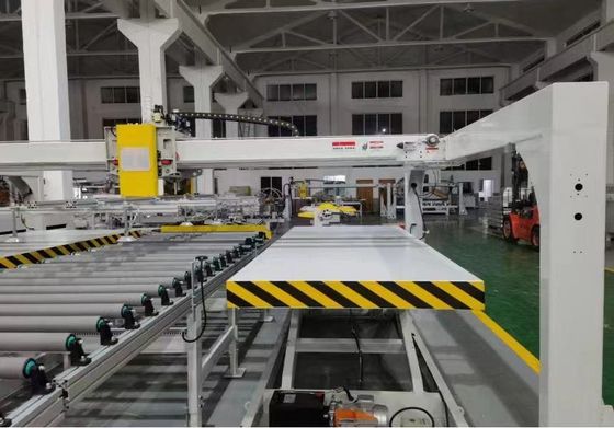Centro di confezionamento intelligente con controllo PLC per pressione dell'aria 0.6-0.8MPa e standard